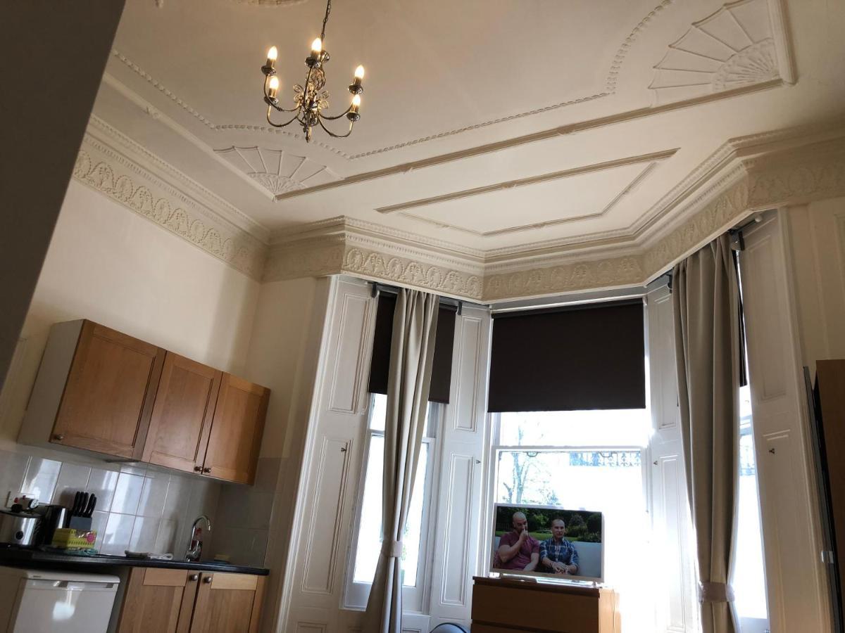 The Courtfield Plaza Apartment Londra Exterior foto